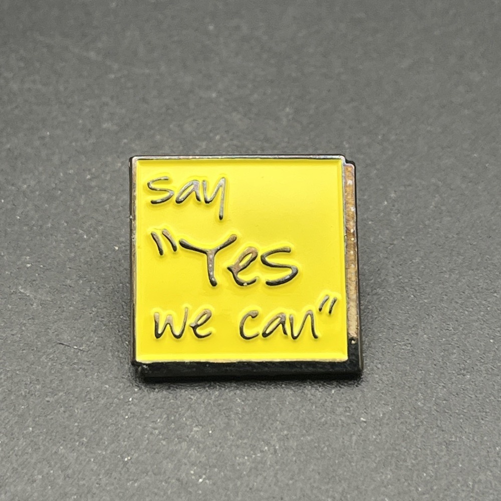 Wendy's Fast Food Restaurant Say "Yes We Can" Employee Lapel Hat Pin‎